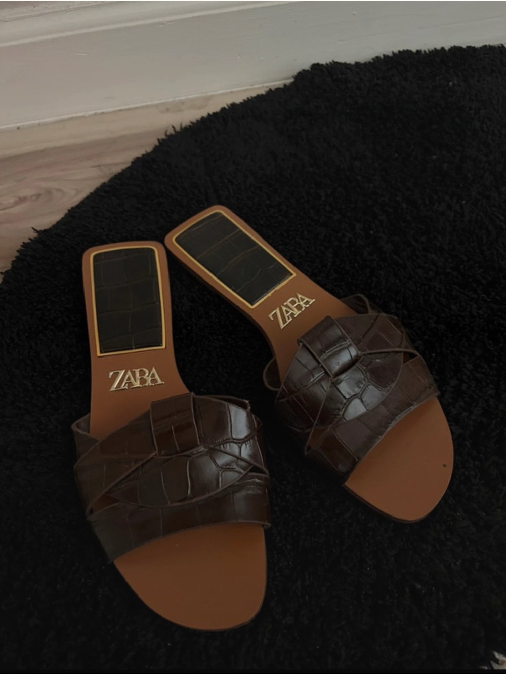 ZARA Dark Brown Croc-Embossed Slide Mules